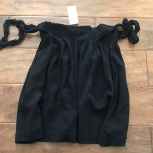 Black flows tube top with tie arms